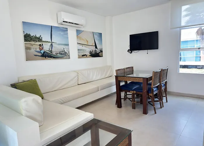 Marina Puerto Velero