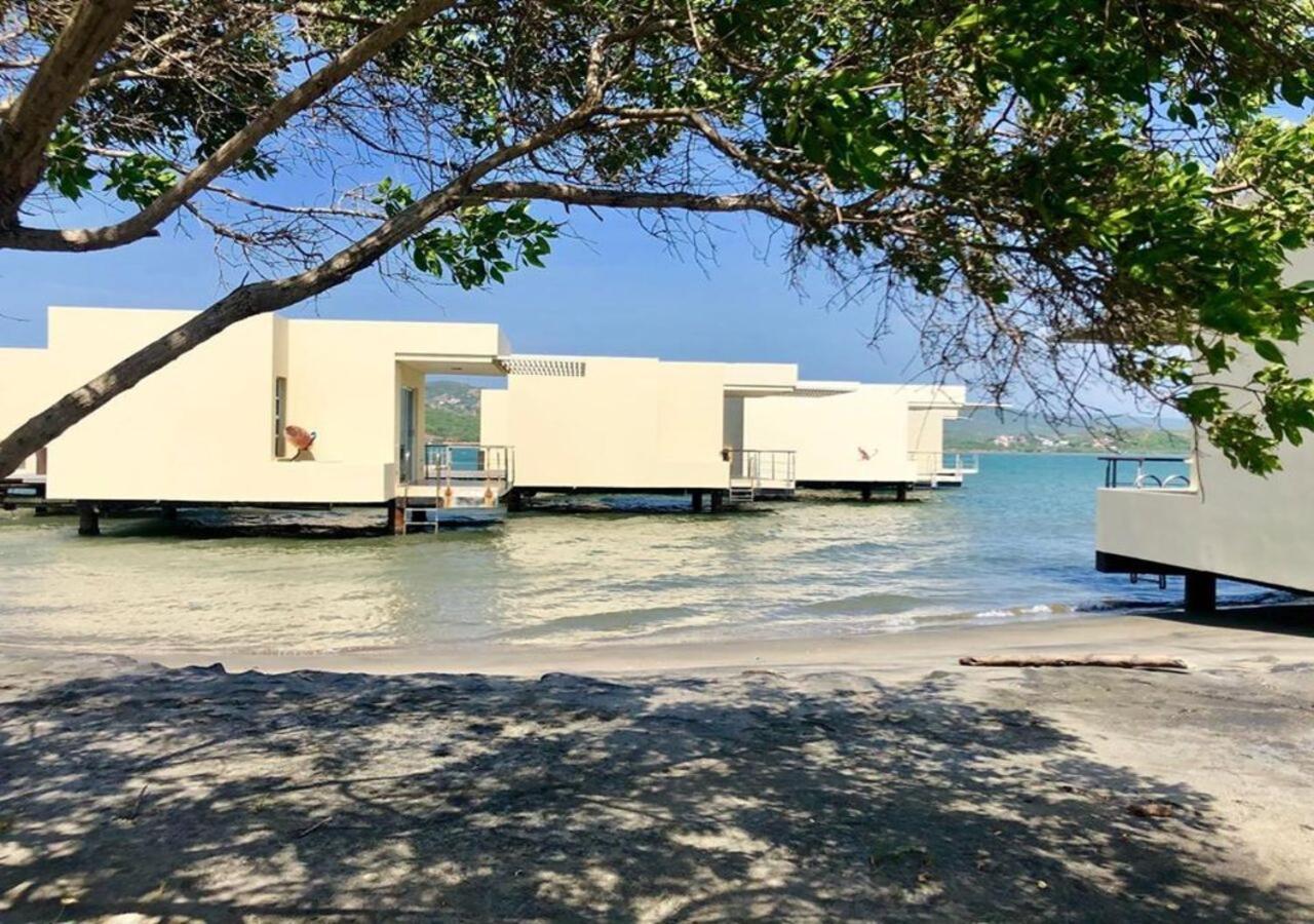 Marina Puerto Velero 5*