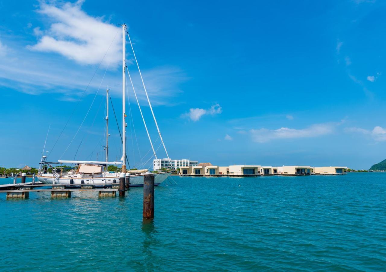 Marina Puerto Velero Hotel 5*