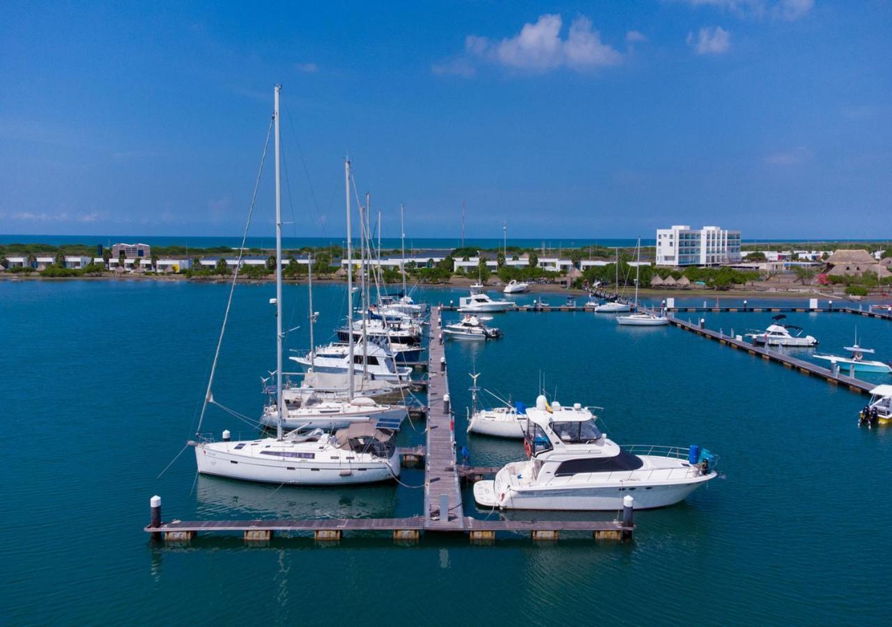 Marina Puerto Velero