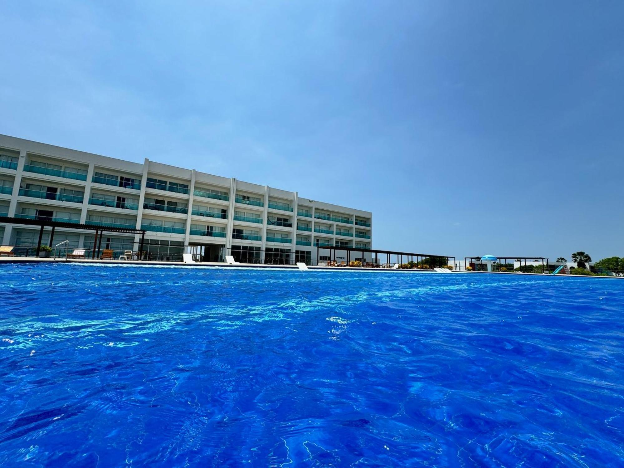Marina Puerto Velero
